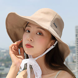 SALUA ## Tulip Bucket Hat Beige